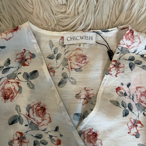 NWT | Chicwish Floral Top - Picture 3 of 15